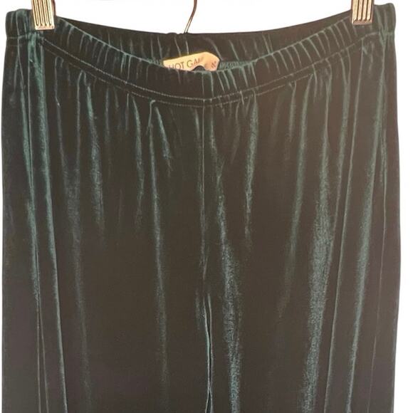 Hot Gal Women's Size S Velvet Emerald Green Wide Leg Elastic Waist Gaucho Pant - Picture 2 of 9